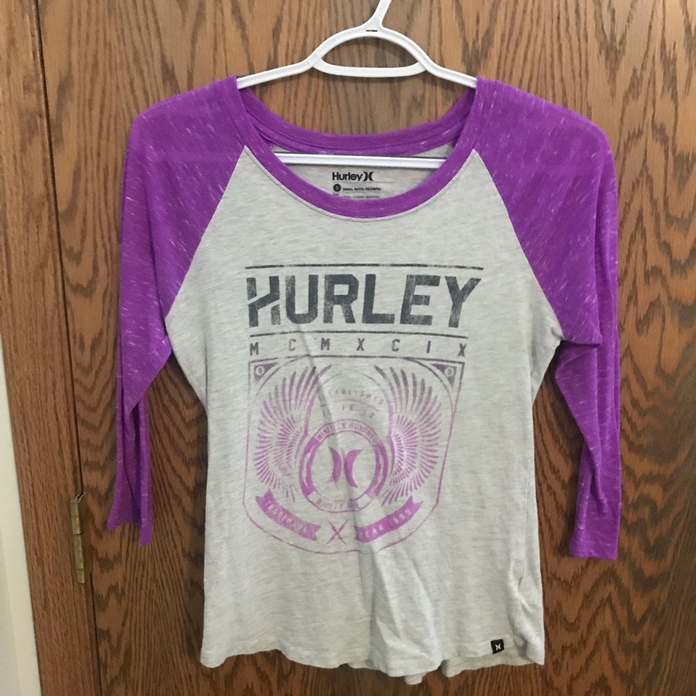 Small Hurley quarter sleeve.